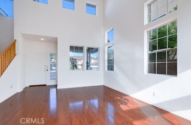 Detail Gallery Image 2 of 19 For 5432 Wrench Ct, Lakewood,  CA 90712 - 4 Beds | 3 Baths