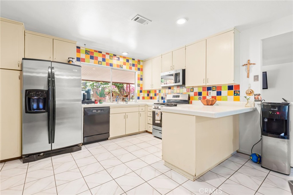 MLS #PW25143197 img 19