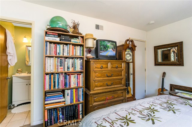 2234 Avalon Street, Costa Mesa CA: https://media.crmls.org/medias/00ba86ee-fc98-4591-aa10-51ac4ceee05d.jpg