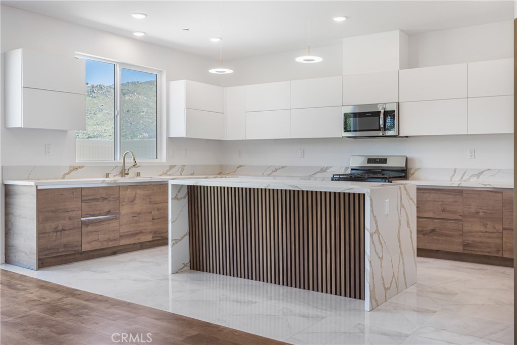 MLS #IV25219016 image #10