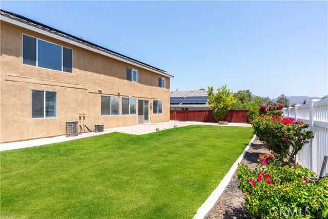 27170 Arrow Point Trail, Corona CA: https://media.crmls.org/medias/00bc3eac-e0a4-4572-9769-c650de8e519a.jpg