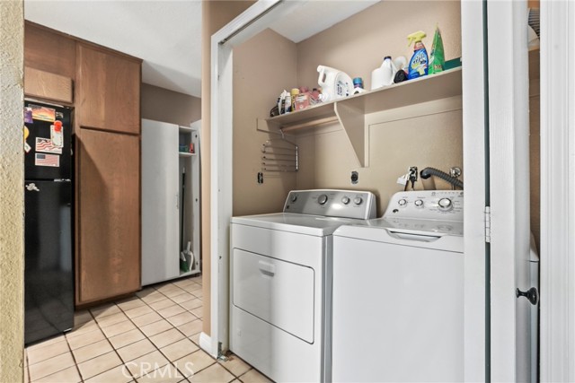 6668 Julliard Avenue, Moorpark CA: https://media.crmls.org/medias/00bdf6e3-5c0d-4b95-8a25-ff3b9223ca18.jpg