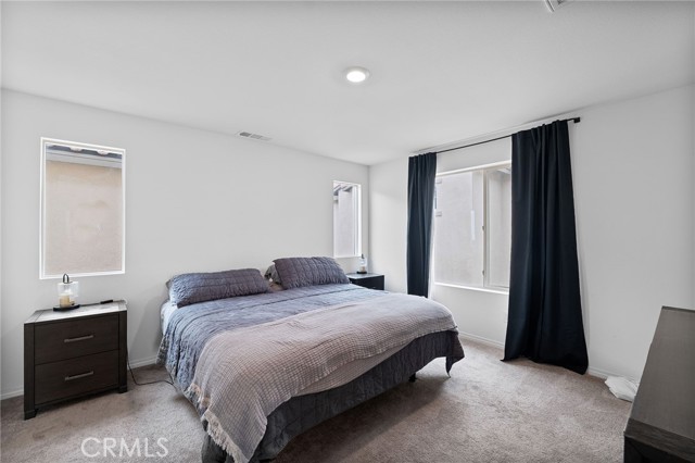 Detail Gallery Image 21 of 41 For 16667 Snowdrop #2,  Fontana,  CA 92336 - 4 Beds | 3 Baths