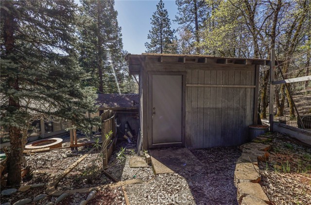 Detail Gallery Image 51 of 63 For 20332 Lakeview Dr, Lakehead,  CA 96051 - 3 Beds | 2/1 Baths