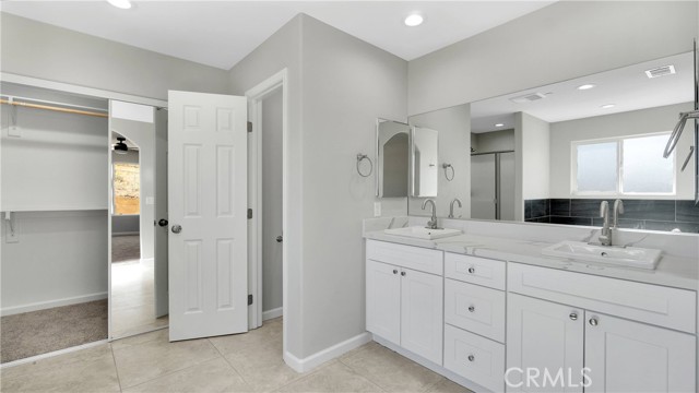 Detail Gallery Image 7 of 43 For 7939 Lassen Ave, Hesperia,  CA 92345 - 4 Beds | 2/1 Baths
