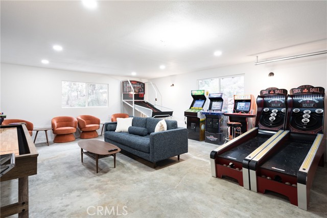 Detail Gallery Image 39 of 45 For 1117 Crater Mountain, Big Bear City,  CA 92314 - 5 Beds | 3 Baths