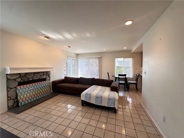 10751 Sonora Avenue, Rancho Cucamonga CA: https://media.crmls.org/medias/00c07415-8130-443d-aa1e-1fc3e0f05098.jpg