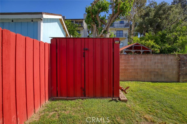 8630 Forsythe Street, Sunland CA: https://media.crmls.org/medias/00c1365d-ed8a-4efe-9422-21970f610495.jpg