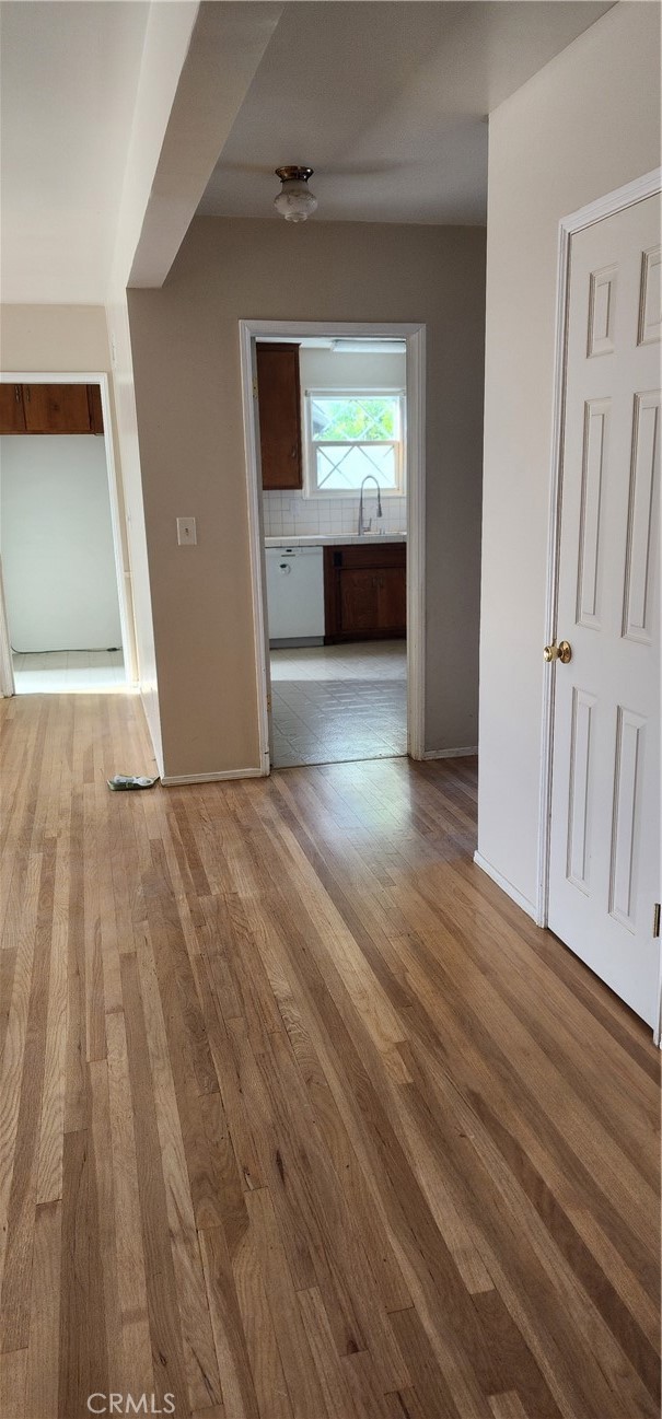 10436 Columbus Avenue photo 23