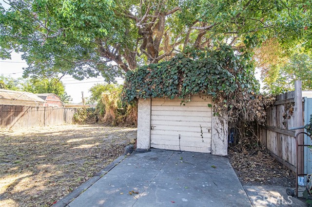 Detail Gallery Image 9 of 13 For 2708 E Madison St, Carson,  CA 90810 - 2 Beds | 1 Baths