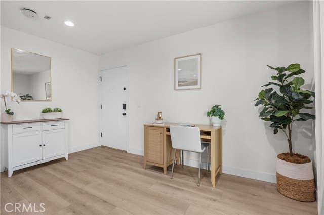 Detail Gallery Image 5 of 31 For 5001 Stoney Creek Rd #354,  Culver City,  CA 90230 - 2 Beds | 2 Baths