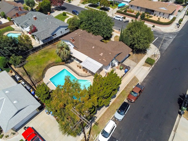 17142 Tuba Street, Northridge CA: https://media.crmls.org/medias/00c2c7b8-c2a0-4bf8-8ec1-3280f0c6b8c2.jpg