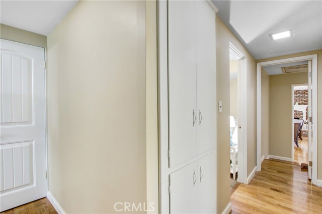 Detail Gallery Image 29 of 44 For 927 Alta Loma Dr, Corona,  CA 92882 - 4 Beds | 2 Baths