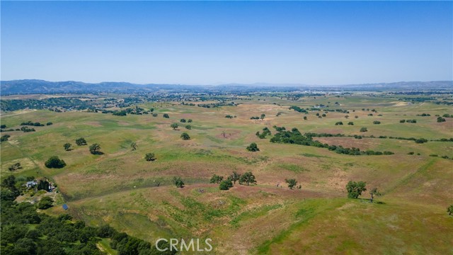 Detail Gallery Image 35 of 38 For 1975 Hidden Acre Ln, Paso Robles,  CA 93446 - 3 Beds | 2 Baths