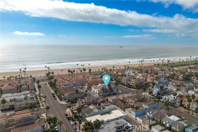 Detail Gallery Image 1 of 32 For 122 21st St, Huntington Beach,  CA 92648 - 3 Beds | 5/1 Baths