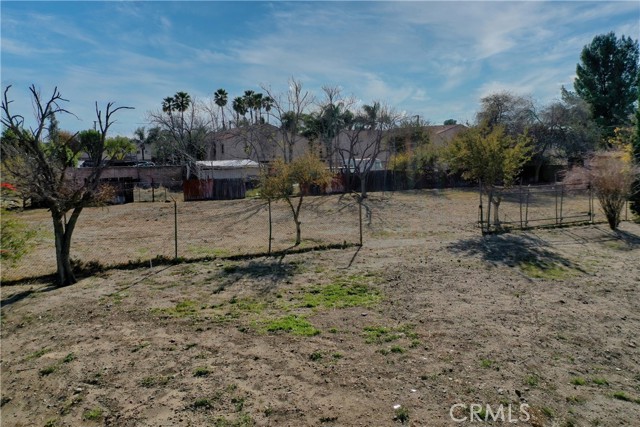 193 Maple Avenue, Fontana, California 92335, 3 Bedrooms Bedrooms, ,1 BathroomBathrooms,Single Family Residence,For Sale,Maple,IG25018978