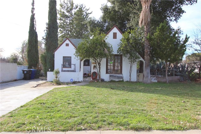 2704 N Arrowhead Ave, San Bernardino, CA 92405