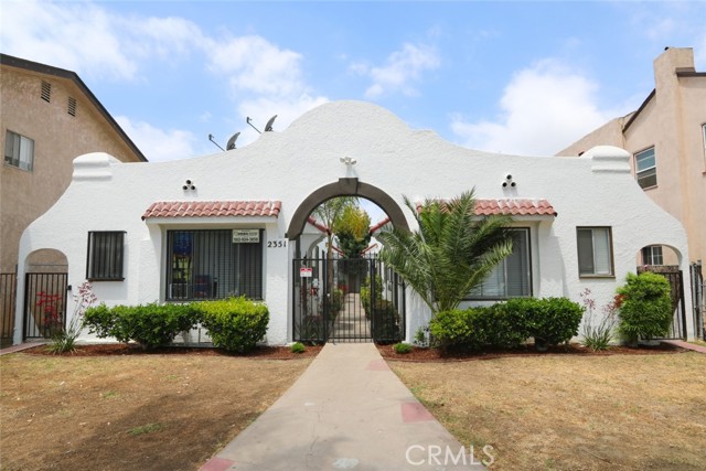 2351 Chestnut Ave, Long Beach, CA 90806