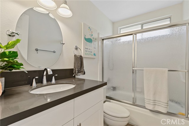 Detail Gallery Image 21 of 33 For 24672 Calle Largo, Calabasas,  CA 91302 - 3 Beds | 3 Baths