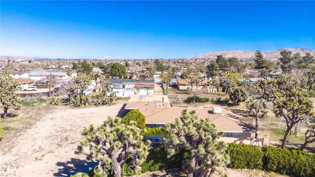 Detail Gallery Image 27 of 31 For 7411 Joshua Ln, Yucca Valley,  CA 92284 - 6 Beds | 2 Baths