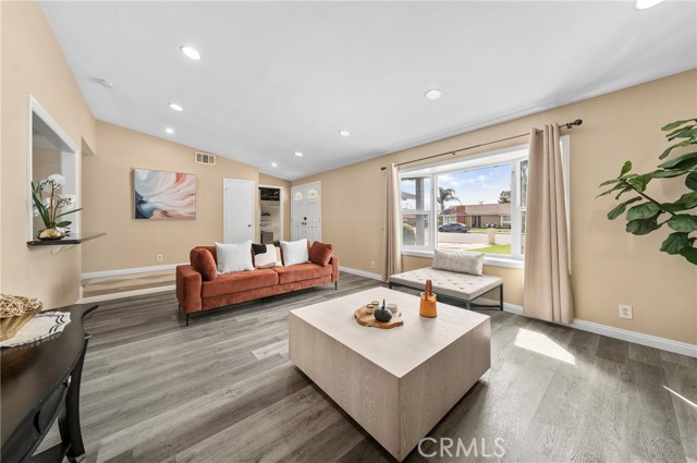 Detail Gallery Image 5 of 23 For 1306 Ajanta, Rowland Heights,  CA 91748 - 4 Beds | 2 Baths