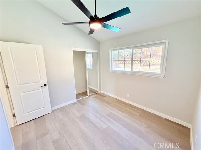 Detail Gallery Image 15 of 27 For 27215 Elias, Saugus,  CA 91350 - 4 Beds | 2 Baths