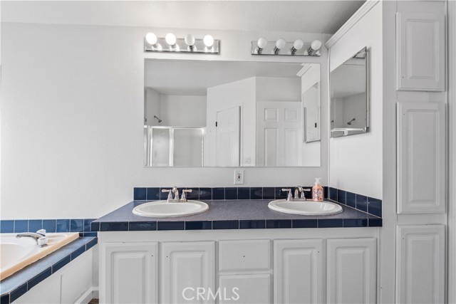 Image 33 of 56 For 34725 Silverwood Court