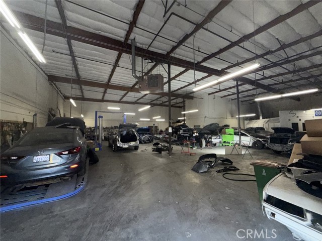 2439 Arden, Sacramento CA: https://media.crmls.org/medias/00c841b6-7687-4380-993e-1656b44e7fbb.jpg