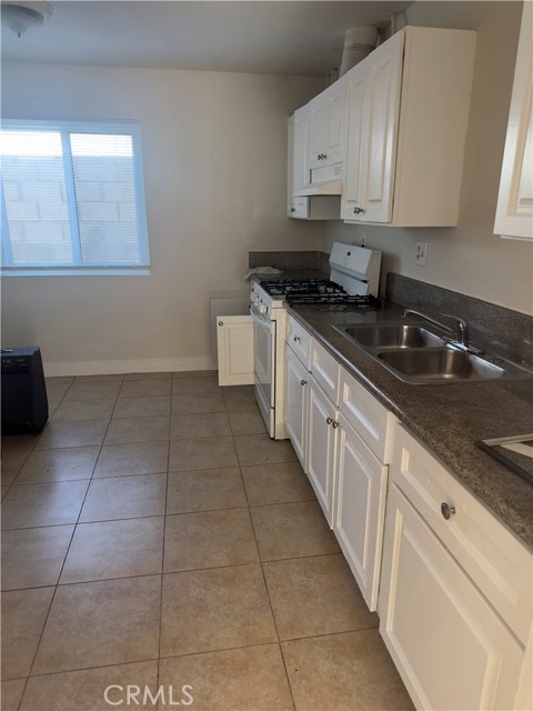 Detail Gallery Image 5 of 11 For 1531 Del Amo #1,  Torrance,  CA 90501 - 2 Beds | 1 Baths