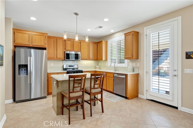 177 Janzen Way, Hemet CA: https://media.crmls.org/medias/00c8662f-b1e6-484d-b5c6-921c8ec2f613.jpg
