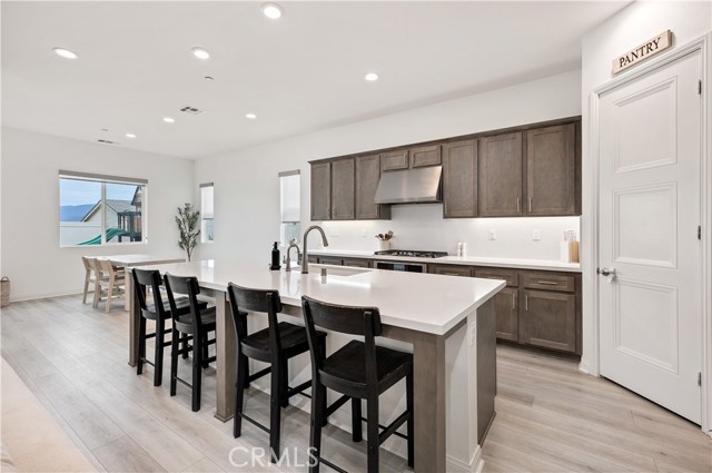 Detail Gallery Image 3 of 39 For 39481 Chamise, Temecula,  CA 92591 - 4 Beds | 3 Baths