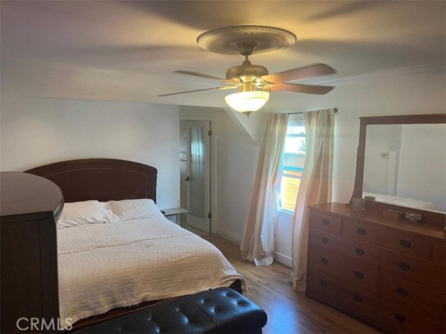 2257 Daisy Avenue, Long Beach CA: https://media.crmls.org/medias/00ca959c-9649-4fa4-8e69-042eef591940.jpg