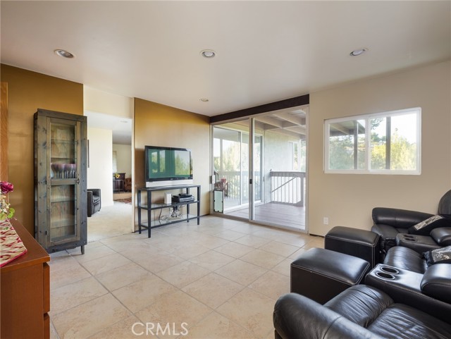 6419 Via De Anzar, Rancho Palos Verdes, California 90275, 4 Bedrooms Bedrooms, ,3 BathroomsBathrooms,Residential,Sold,Via De Anzar,PV21238340