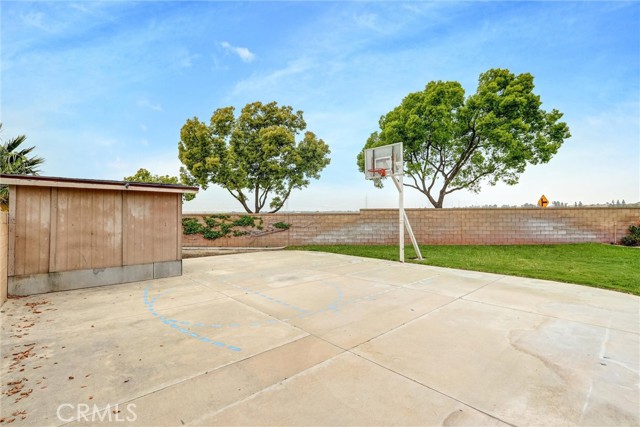 Detail Gallery Image 52 of 74 For 14698 Maine, Fontana,  CA 92336 - 5 Beds | 2 Baths