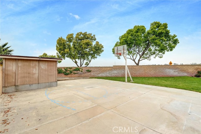 Detail Gallery Image 52 of 74 For 14698 Maine, Fontana,  CA 92336 - 5 Beds | 2 Baths