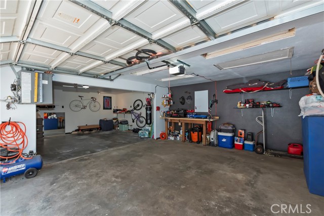 22989 Pine Lane, Crestline CA: https://media.crmls.org/medias/00cb1e97-d229-4fbd-b15a-4e0411e4c42f.jpg