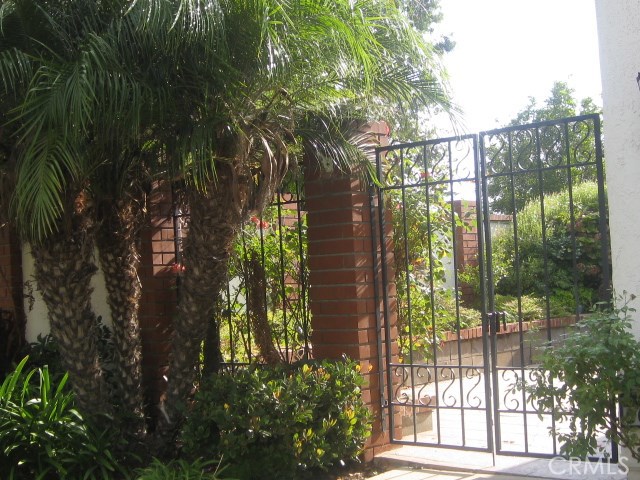 Detail Gallery Image 4 of 28 For 5062 Avenida Del Sol, Laguna Woods,  CA 92637 - 3 Beds | 2 Baths