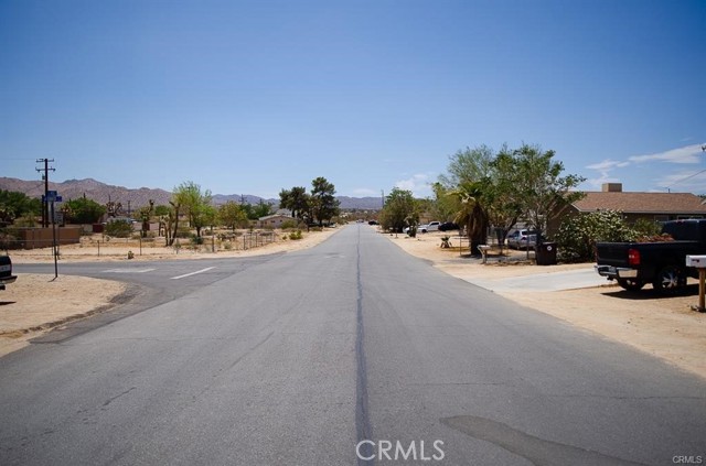 6391 Indio Avenue, Yucca Valley, California 92284, ,Land,For Sale,6391 Indio Avenue,CRPW23181909