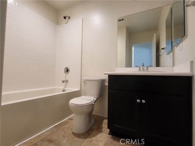29306 Linden Place, Lake Elsinore CA: https://media.crmls.org/medias/00cbfeb0-b90f-4bbf-b4dc-02d907e7f013.jpg