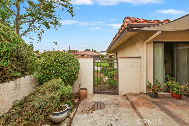 Detail Gallery Image 40 of 45 For 880 El Mirador, Upland,  CA 91784 - 2 Beds | 2/1 Baths