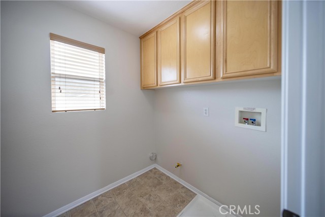 Detail Gallery Image 34 of 55 For 29448 Rock Point, Lake Elsinore,  CA 92530 - 4 Beds | 3 Baths