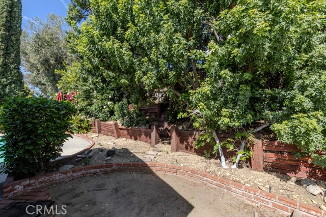 Image 23 of 27 For 19701 Dunsmuir Plaza