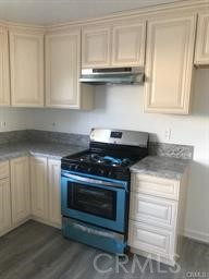 Detail Gallery Image 22 of 24 For 19234 Hamlin, Reseda,  CA 91335 - 3 Beds | 2 Baths