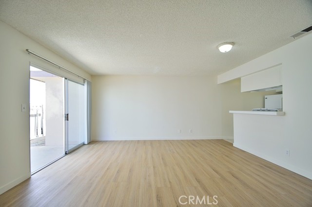 Detail Gallery Image 10 of 21 For 2015 Perry Avenue, Redondo Beach,  CA 90278 - – Beds | – Baths