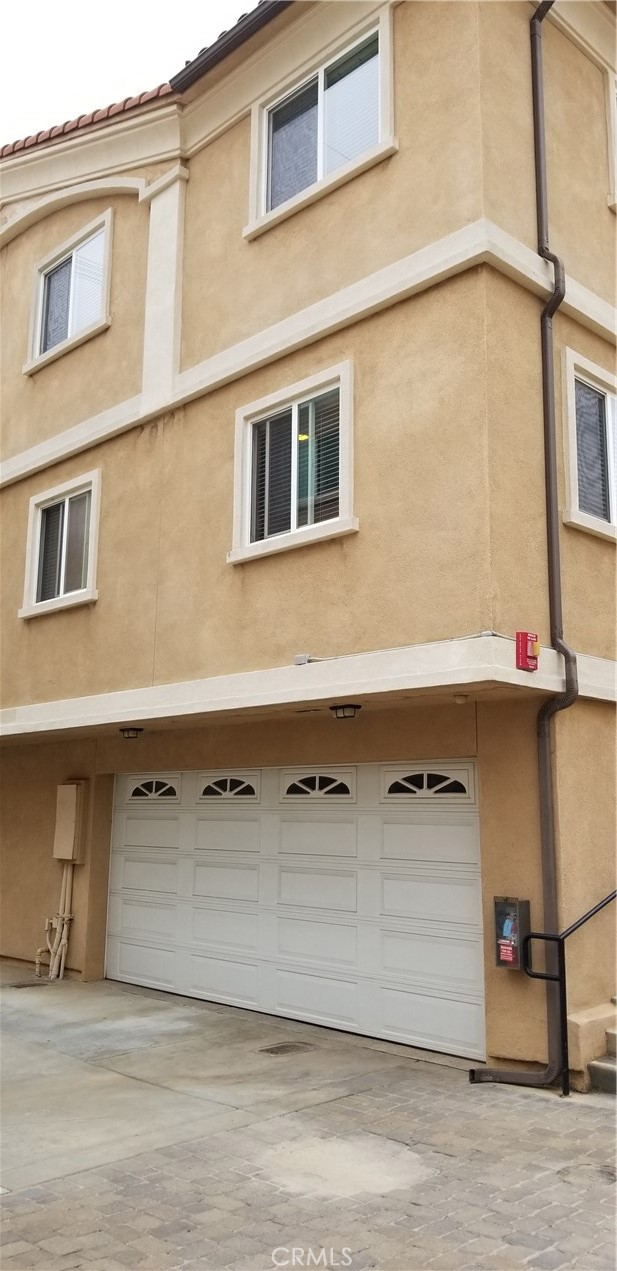 Detail Gallery Image 35 of 39 For 1704 Ruxton Ln #C,  Redondo Beach,  CA 90278 - 3 Beds | 2/1 Baths