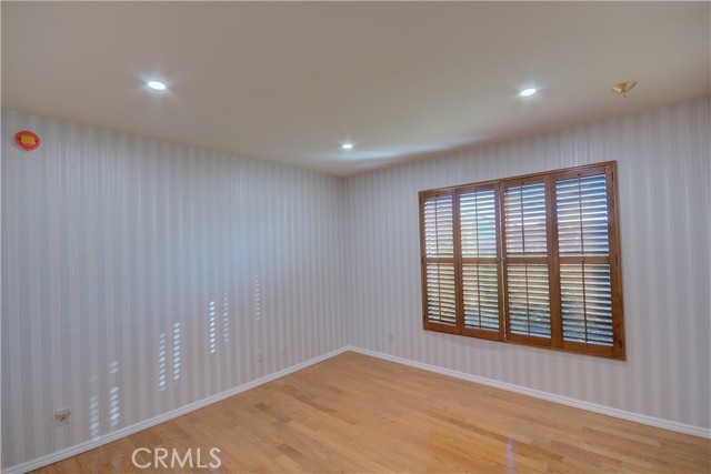 Detail Gallery Image 12 of 23 For 2606 Cañada Bld #201,  Glendale,  CA 91208 - 3 Beds | 2 Baths