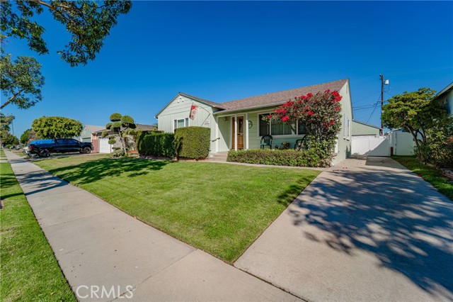 Image 2 for 2803 Denmead St, Lakewood, CA 90712