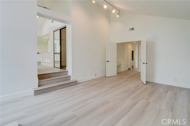 Detail Gallery Image 19 of 36 For 27 Earlymorn, Irvine,  CA 92614 - 4 Beds | 2/1 Baths