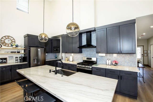 Detail Gallery Image 12 of 50 For 1215 Valley View Dr, Big Bear City,  CA 92314 - 5 Beds | 3/1 Baths