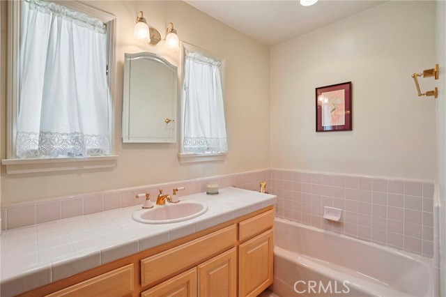 Detail Gallery Image 7 of 12 For 13506 Valna Dr, Whittier,  CA 90602 - 3 Beds | 2/1 Baths